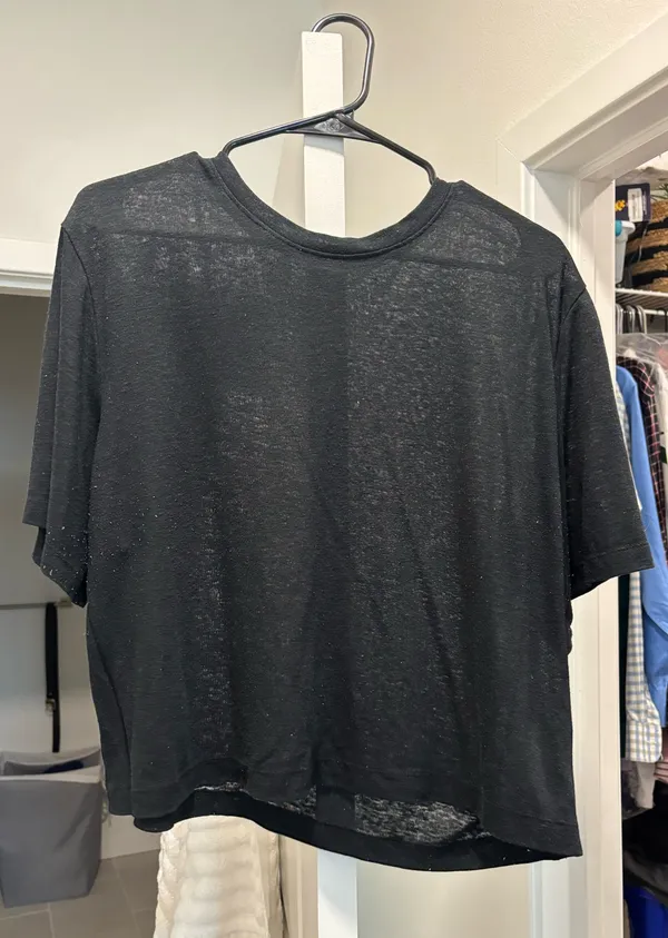 Black Universal Threads Crop Top - Image 2