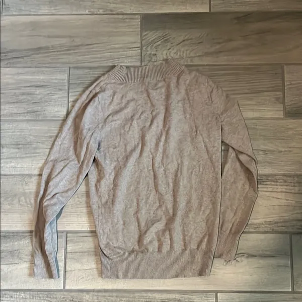 GAP Tan V-Neck Sweater Classic Knit Design - Image 6