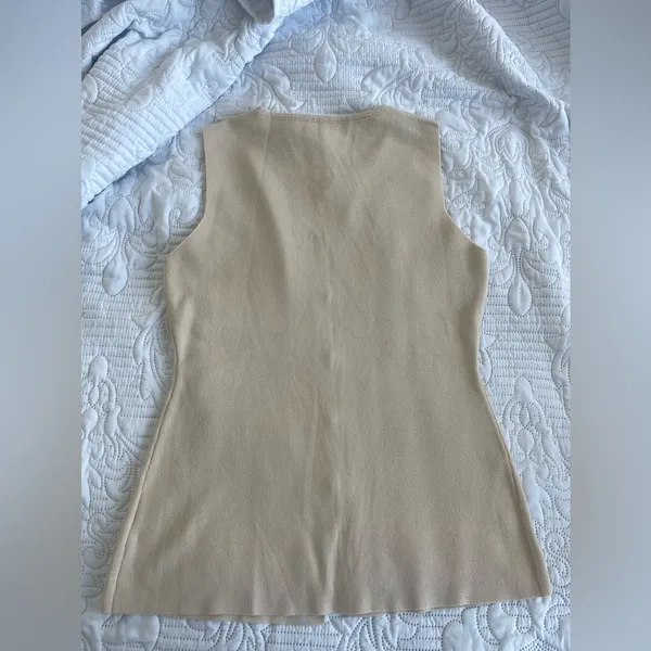 Nwot Knitted Buttoned Vest In Cream Color S - Image 7
