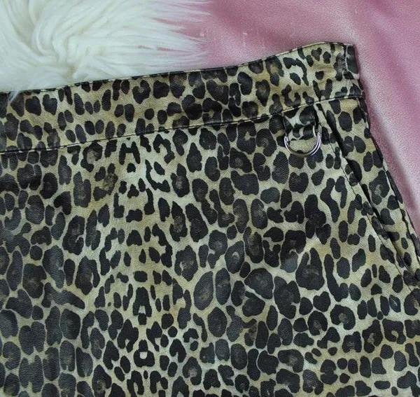 Forever 21 leather-like leopard print mini skirt - Image 7