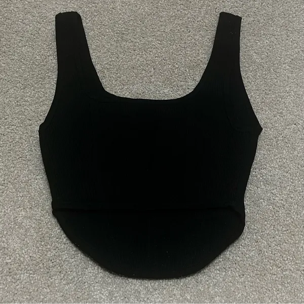 ARITZIA Babaton Sculpt Bustier Tank size XS - Image 3