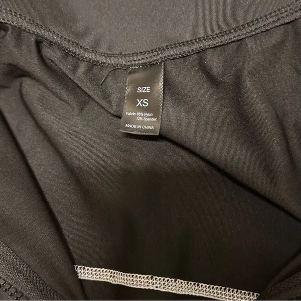 *NWT* black & white slim fit‎ athletic jacket sz xs - Image 7