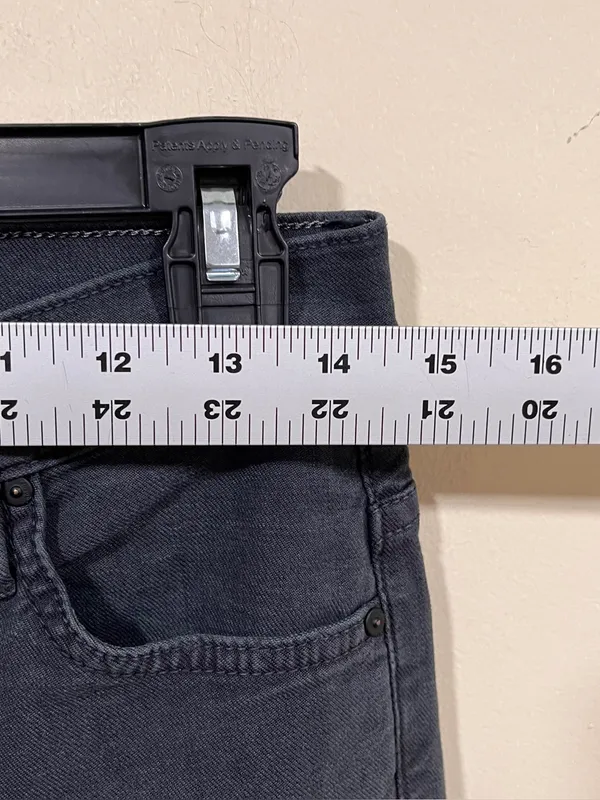 Mother The Insider Crop Step FrayJeans in Night in Paris Size 27 EUC - Image 4