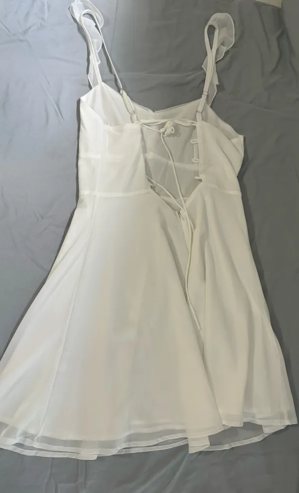 White sundress Size M - Image 2
