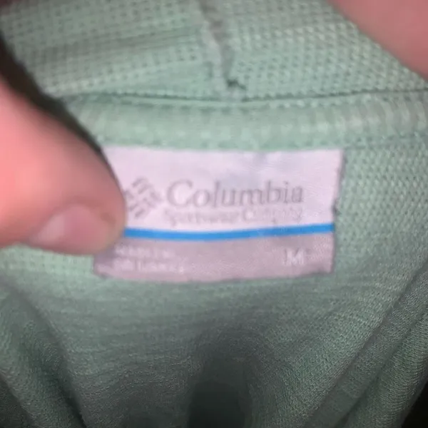 Columbia light green split neck gorpcore hooded M long sleeve top - Image 3