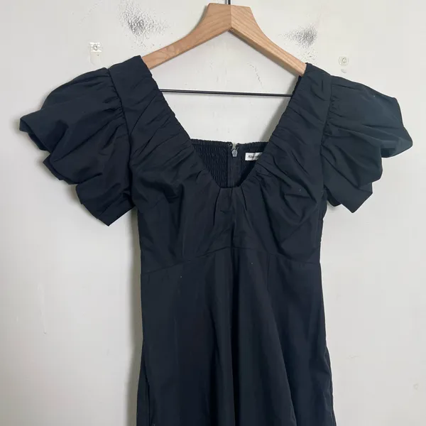 ABERCROMBIE- Puff Sleeve Plunge Midi Dress Black Size XS - Image 3