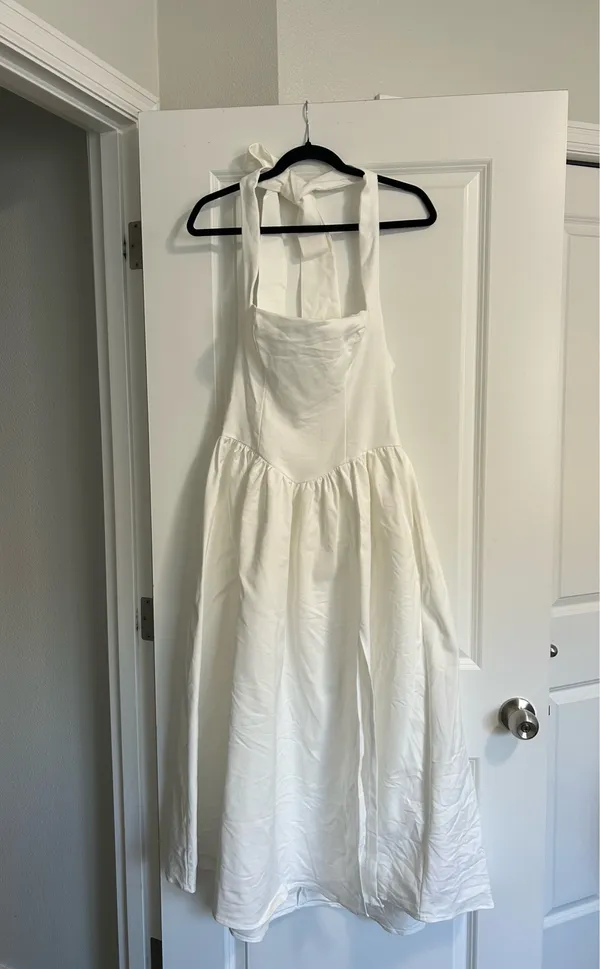 New Showpo Helda Midi Dress Halter Tie Neck Corset Dress Size Medium MSRP $139 - Image 10
