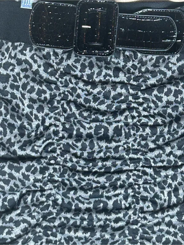Plus size Black and Gray Leopard Print Ruched Mini Skirt with Belt 2X Stretchy. - Image 3