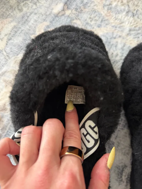 UGG Slippers - Image 3