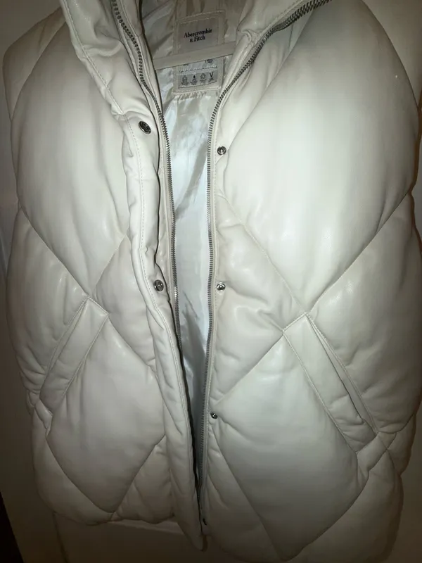 Abercrombie Puffer Leather Vegan Vest Ivory - Image 3