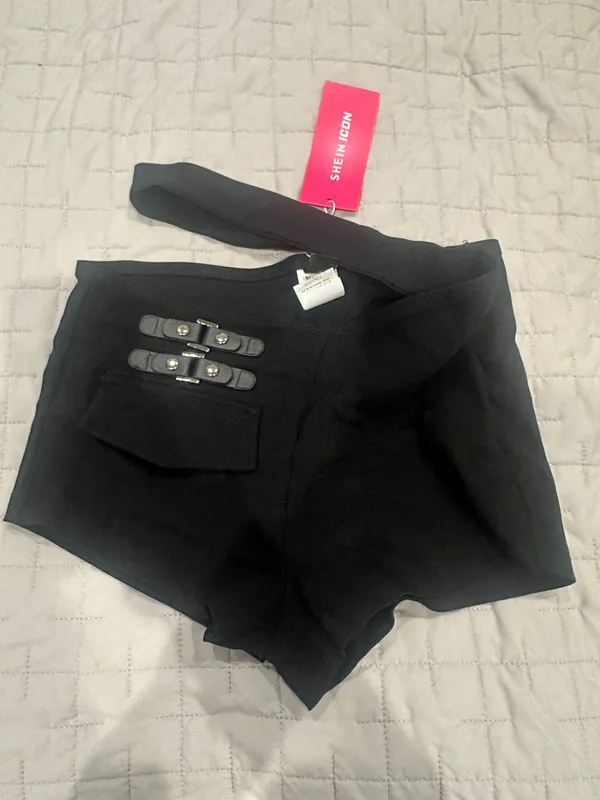 SheIn Booty Shorts - Image 2
