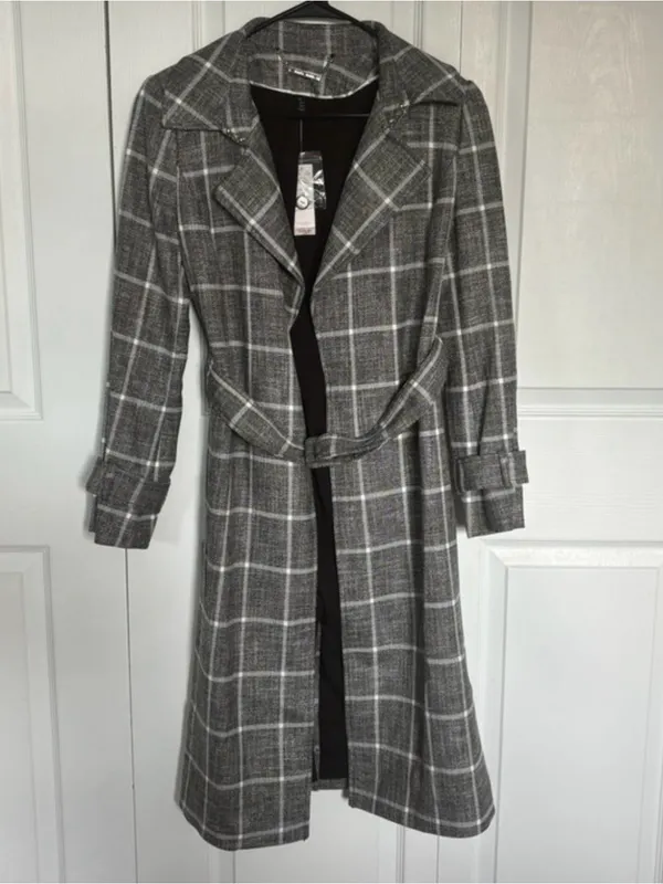 White House Black Market Gray Plaid Belted Trench Coat - Image 6