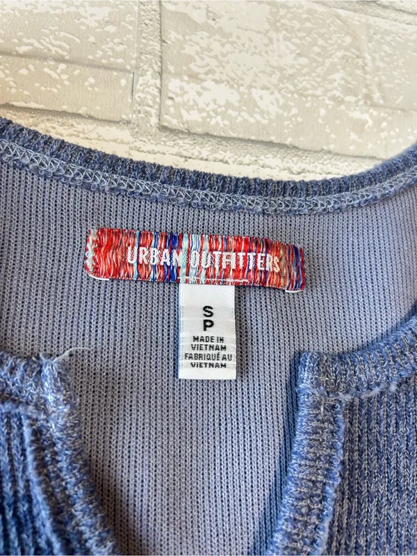 Urban Outfitters Blue Cropped Knit Sweatshirt - Size S - Image 3
