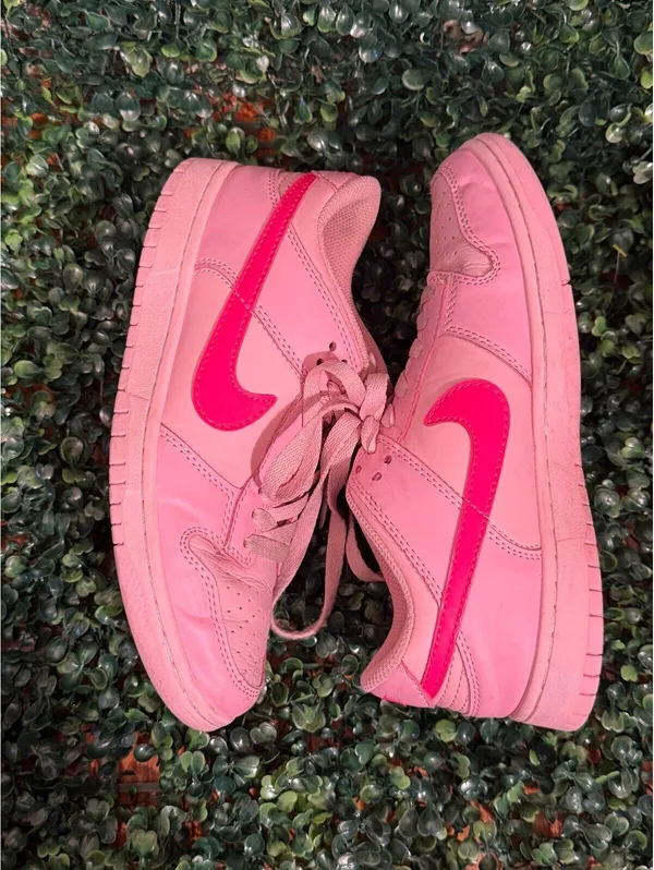 Nike Triple Pink Dunk Low size 8 women’s sneakers - Image 2