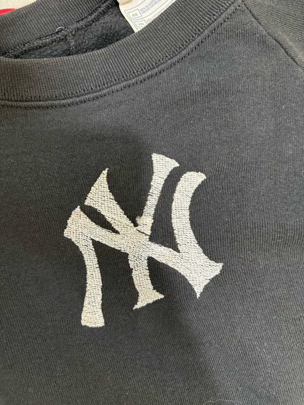 Fruit of the Loom New York Crewneck - Image 6