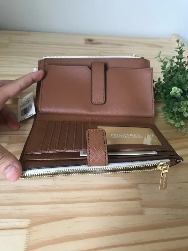Michael Kors Wallet - Image 9