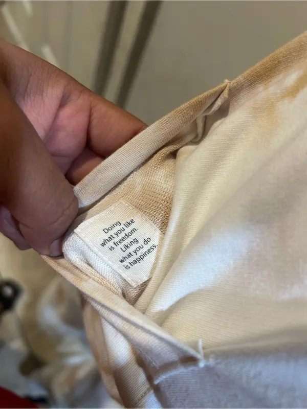 Vuori Tie-Dye Jogger Pants in Cream & White - Image 5
