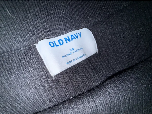 Old Navy Pencil Skirt Black - Image 3