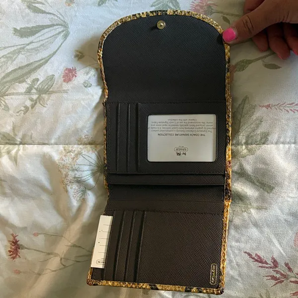 Coach Madison Python Print Wallet. - Image 2