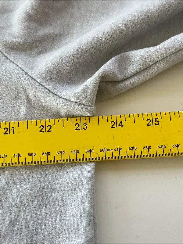 Rae Dunn 'BELIEVE' Crewneck Sweatshirt - Light Gray - Image 5