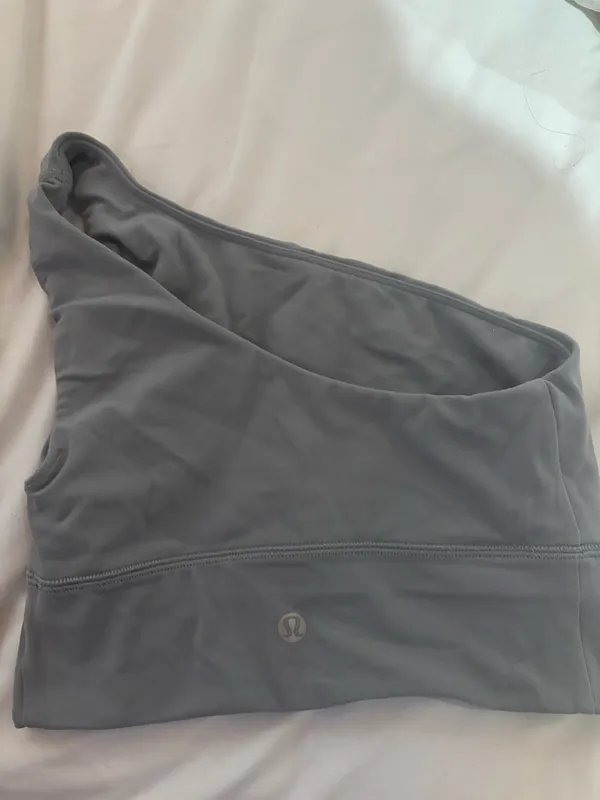 Lululemon Asymmetrical Align Bra - Image 4