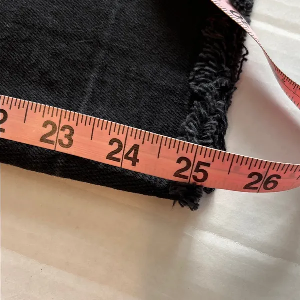 H&M Women's Black Wide-Leg Cropped Distressed Hem Jeans Size 14 - Image 10