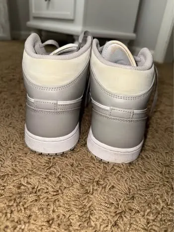 Air Jordan Nike 1 Mid - Image 4