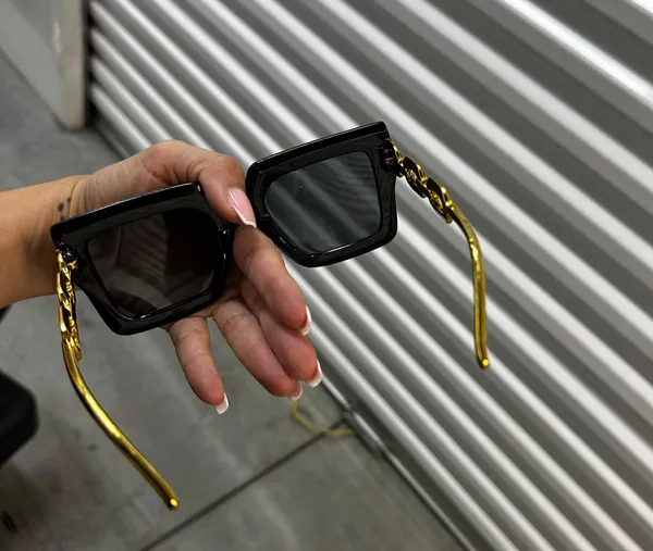 Eyeglasses - Image 4