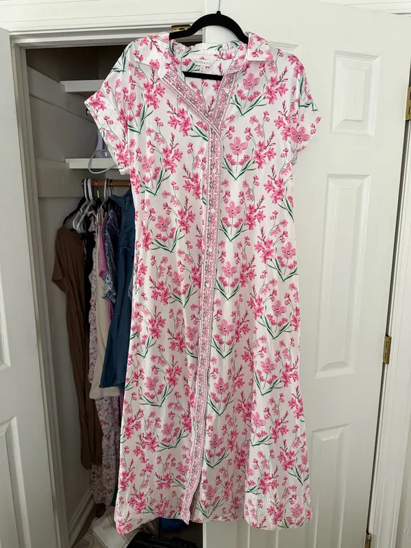 Crown & Ivy Dress Women’s Medium - Image 3