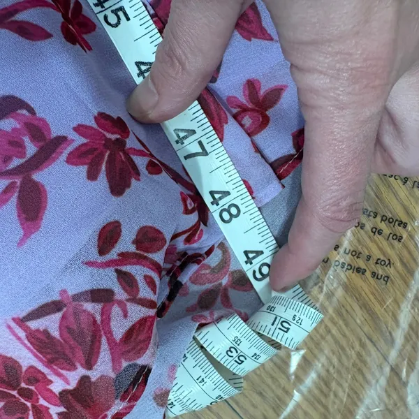 Badgley Mischka Floral‎ Chiffon Midi Dress Lavender Pink V-Neck Sz 2 Long Sleeve - Image 12