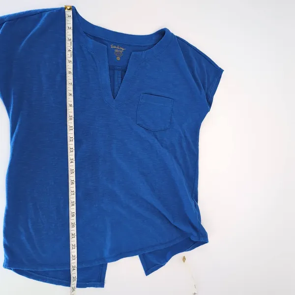 Lilly Pulitzer Luxletic Brodie Blue V-Neck T- Shirt Top Split Back Tee - Size XS - Image 12