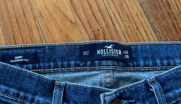 Hollister Jeans - Image 3