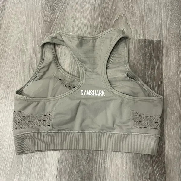 Gymshark Sports Bra Size M - Image 3