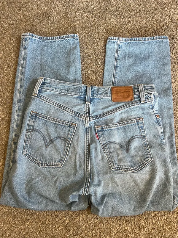 Levi’s Ribcage Ankle Jeans - Image 2