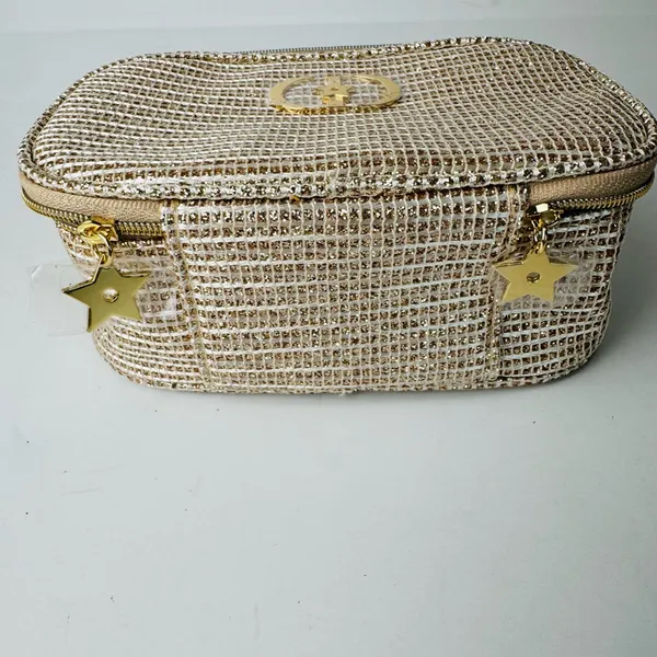 Christian Dior HOLIDAY 2025 GOLD Pouch/Clutch Limited Edition, Boxed and chain - Image 7