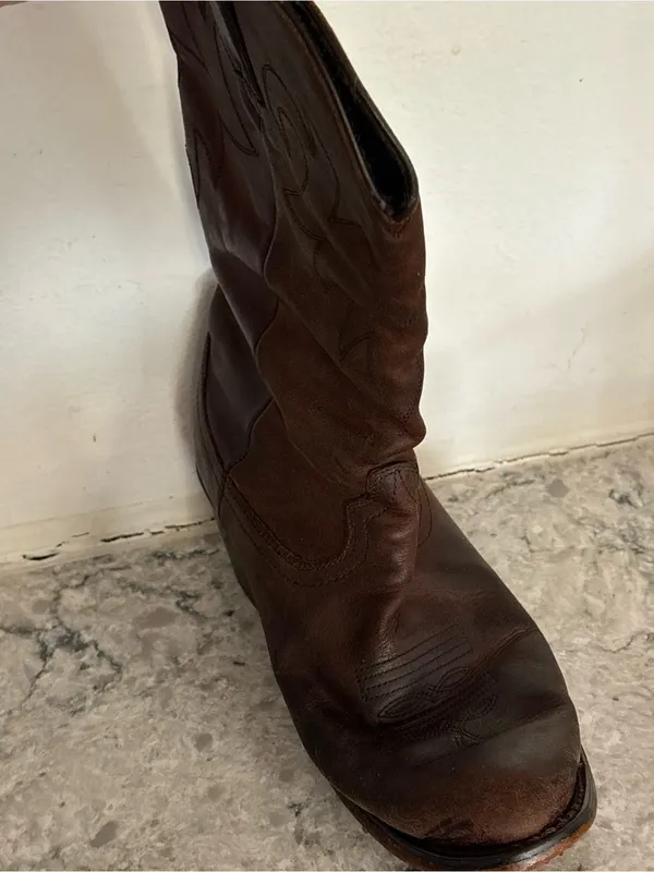 Vintage Durango Classic Brown Leather Western Boots - Image 11