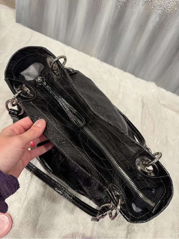 Coach Alex Signature Black Patent Leather Double Handle - Image 8