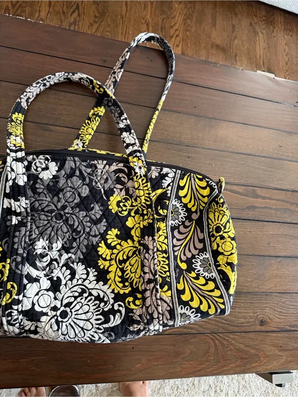 Vera Bradley Large Duffle Overnight Bag Baroque Print Yellow Black Retired - Image 5