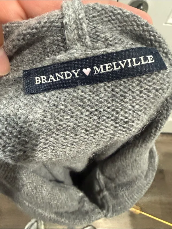 Brandy Melville Light Gray Knit Hooded Sweater - Image 5