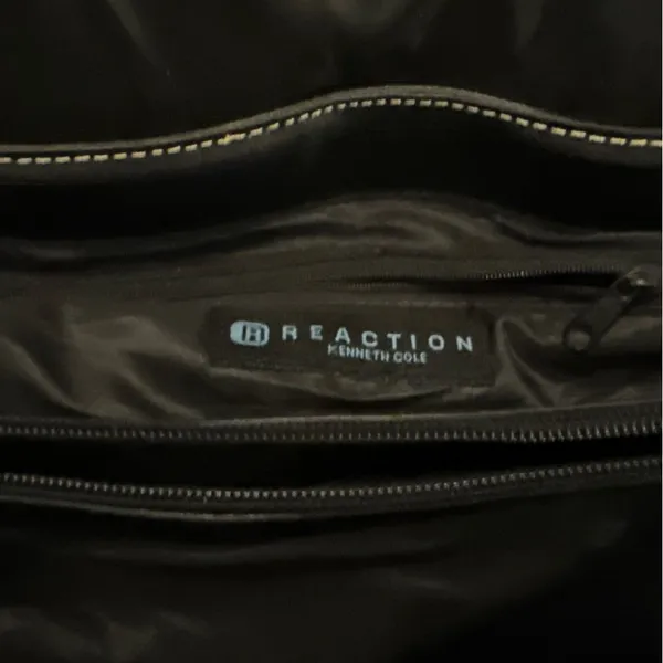 Kenneth Cole Reaction Black Leather Purse - Image 5
