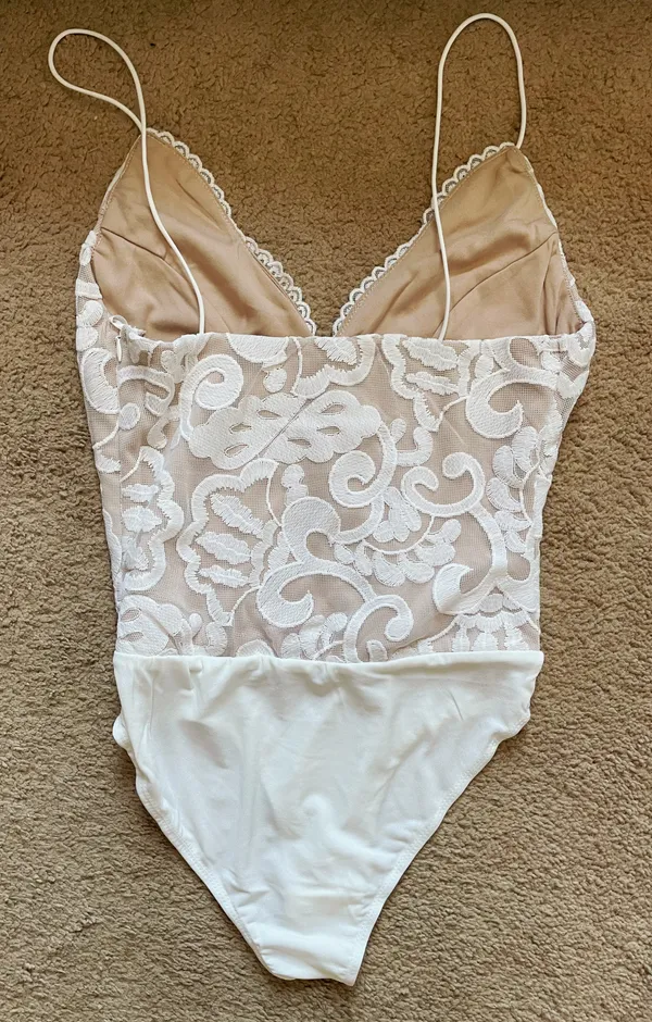 Hello Molly White Lace Bodysuit - Image 3