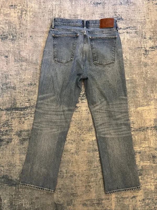 Lucky Brand Light Wash Distressed Zoe High Rise Straight Ankle Mom Jeans Size 10 - Image 2