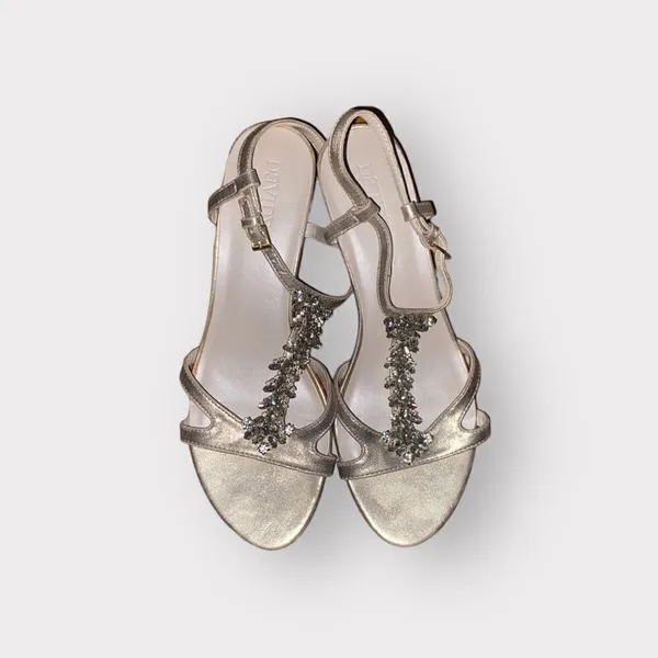 David’s Bridal Gold Leather Sandals Heels Shoes Size 8.5 M - Image 3