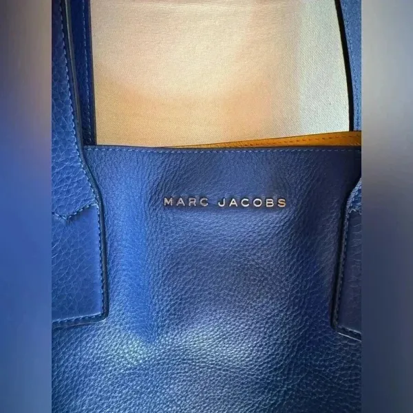 Marc Jacobs Wingman Tote Reversible Leather Tote in blue or yellow size XL - Image 5