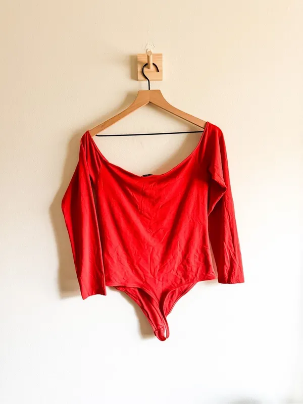 Aritzia Babaton Contour Bodysuit Size L - Image 3