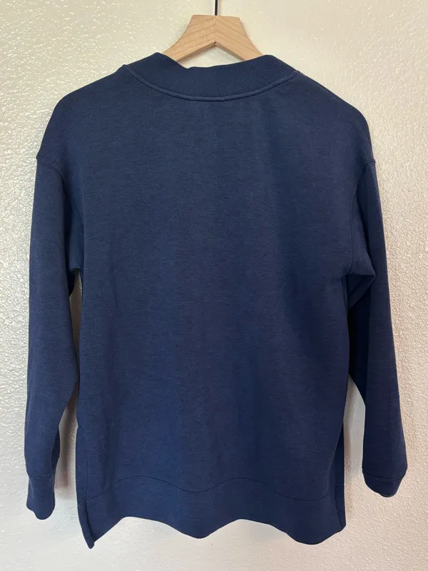 SPANX AirEssentials Brushed V-Neck Tunic
Sweatshirt - Image 4