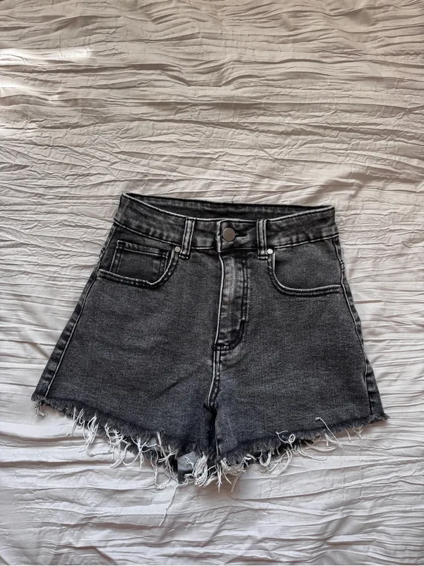 High-Waist Black Frayed Hem Denim Shorts - Image 2
