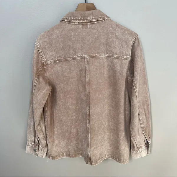 Blank NYC NWT Garment Dye Acid Wash Twill Shirt Jacket in Stoned Size Medium - Image 9
