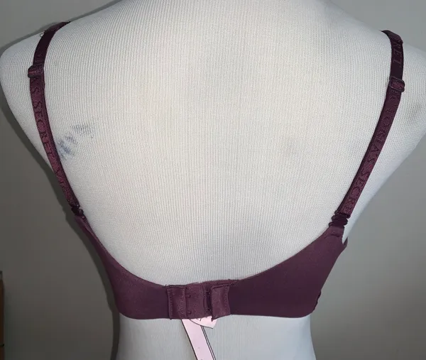 Victoria’s Secret Body By Victoria 34DD - Image 6