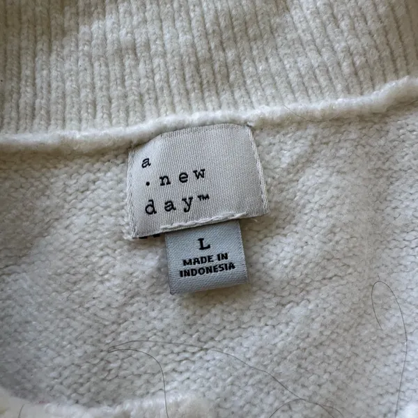 A New Day Heart Button Cardigan Sweater - Image 9